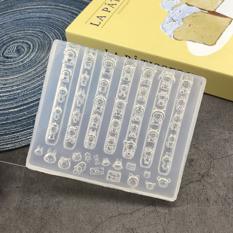 跨境批发蝴蝶结硅胶美甲模具立体链条串珠浮雕花纹穿戴甲装饰工具|undefined