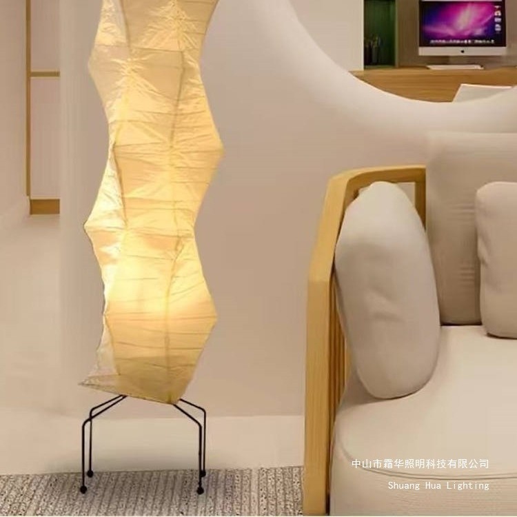 Noguchi Yong lámpara de mesa de estilo japonés dormitorio cabecera de cama wabi-ji estilo diseñador papel de arroz arte sala de estar casa de familia lámpara de pie