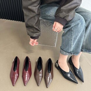 �͸�Ӣ���LСƤЬŮ�Ĵָ�2026��ʽ�͹ŕr�аٴ���^؈����چ�Ь