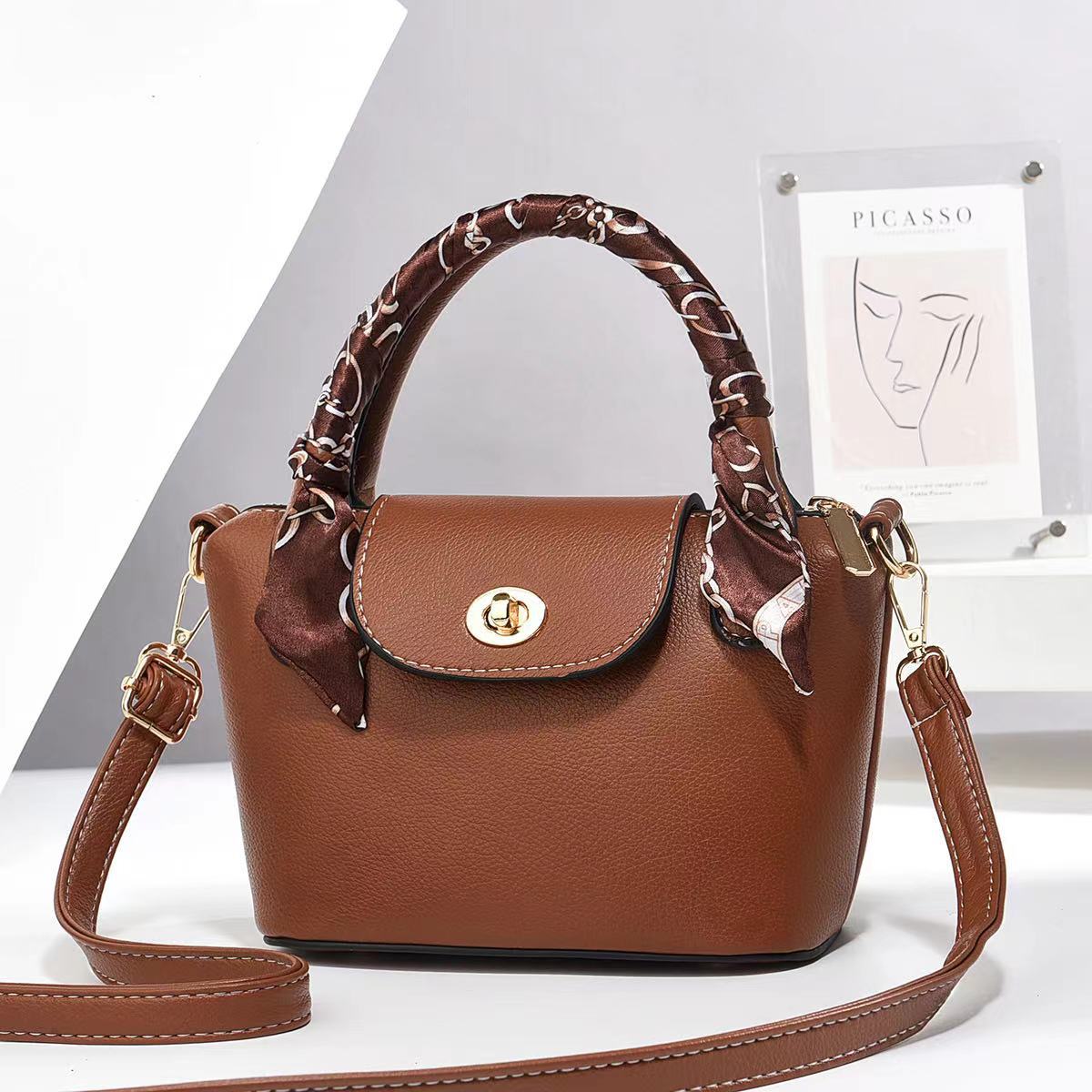 2025 fabricante de comercio exterior bolso de mujer nuevo bolso de hombro moda todo fósforo regalo mensajero de un solo hombro