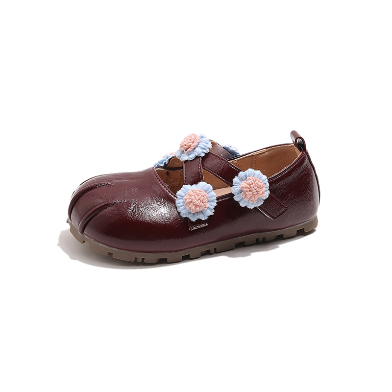 Zapatos de cuero de niñas niños lindos flores superficiales zapatos de primavera y otoño 2026 nuevos zapatos de princesa extranjera zapatos de espectáculo de niñas