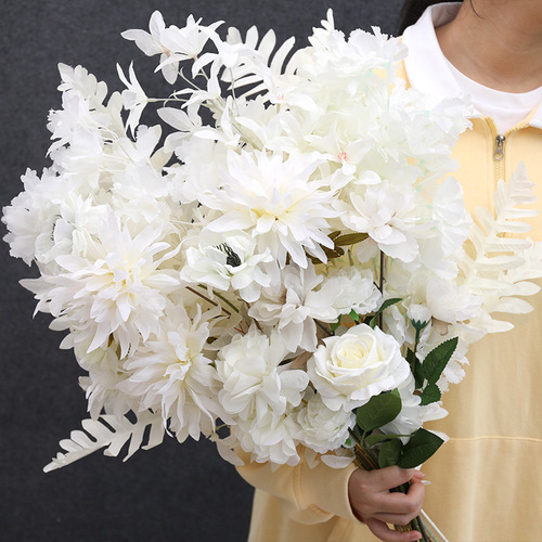婚庆仿真花白色花材假花装饰吊顶花仿真塑料花婚礼装饰绿植人造花