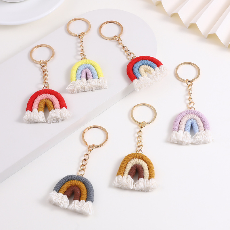 New Jewelry Knitted Rainbow Keychain Pendant Fashion Sweet Rainbow Hand-woven Pendant Accessories