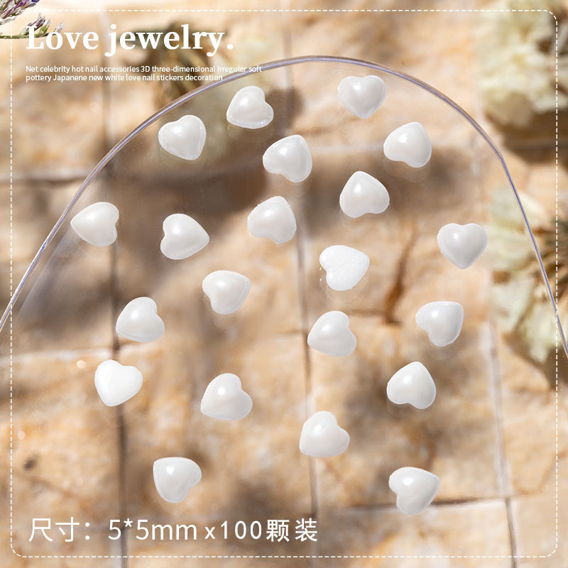 Mini cuidado Blanco Amor corazón diamante clavo celebridad en línea accesorios tridimensionales decoración joyería de uñas corazón caliente fondo plano