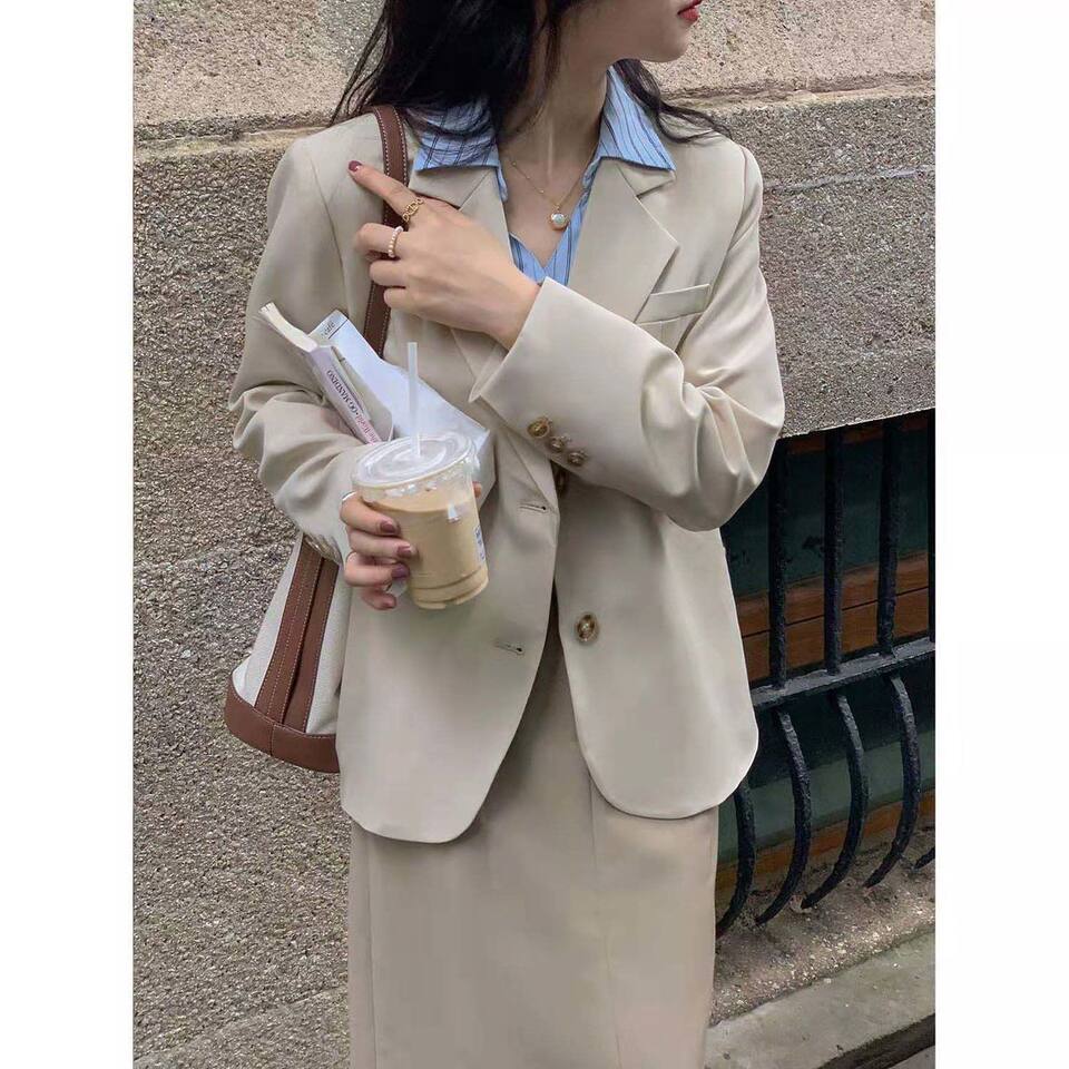 Áo blazer nữ kiểu ngắn dáng vest thanh lịch tay dài cổ vest một hàng hai nút — Màu mơ nhạt (bán trực tiếp tại nhà máy), Màu nâu (bán trực tiếp tại nhà máy), Màu xám đậm (bán trực tiếp tại nhà máy), Màu đen (bán trực tiếp tại nhà máy) chi tiết 21