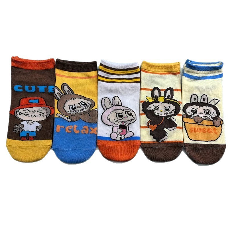 Calcetines de comercio exterior nuevos calcetines lindos de la historieta Calcetines de las mujeres ocasionales coreanas crayón pequeños nuevos calcetines de La Boca baja al por mayor