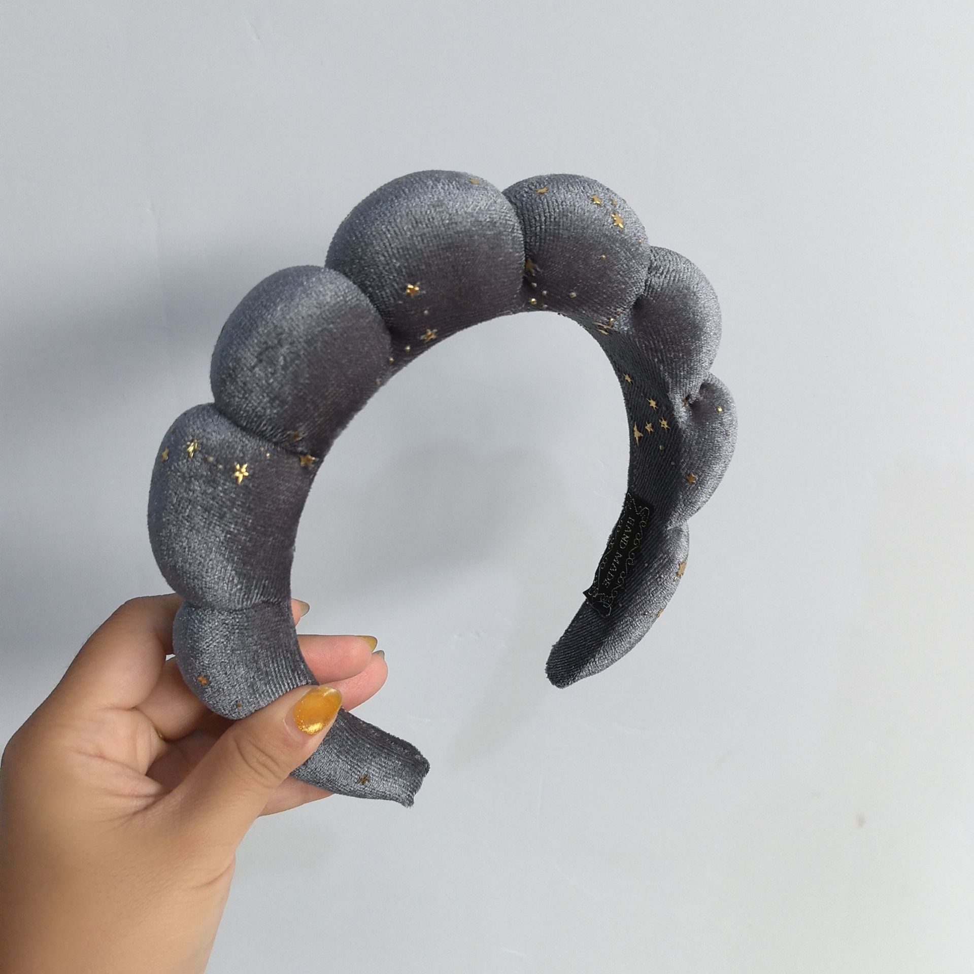 Diadema de Esponja tipo Nube de Tela para Lavado de Cara