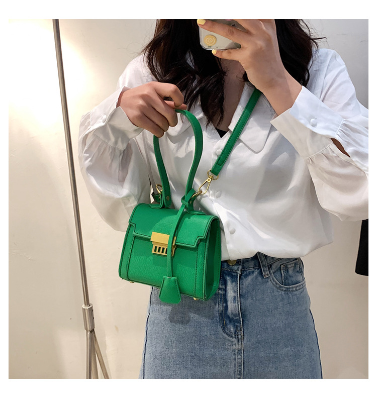 Fashion Messenger Shoulder Portable Bag display picture 10