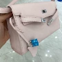 单肩斜挎牛皮法棍包包