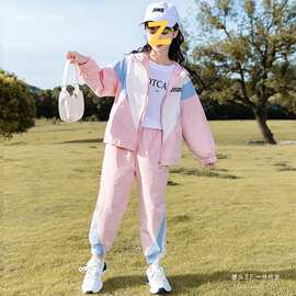 女童春装套装2026新款儿童时尚网红宽松连帽运动休闲两件套粉色棉