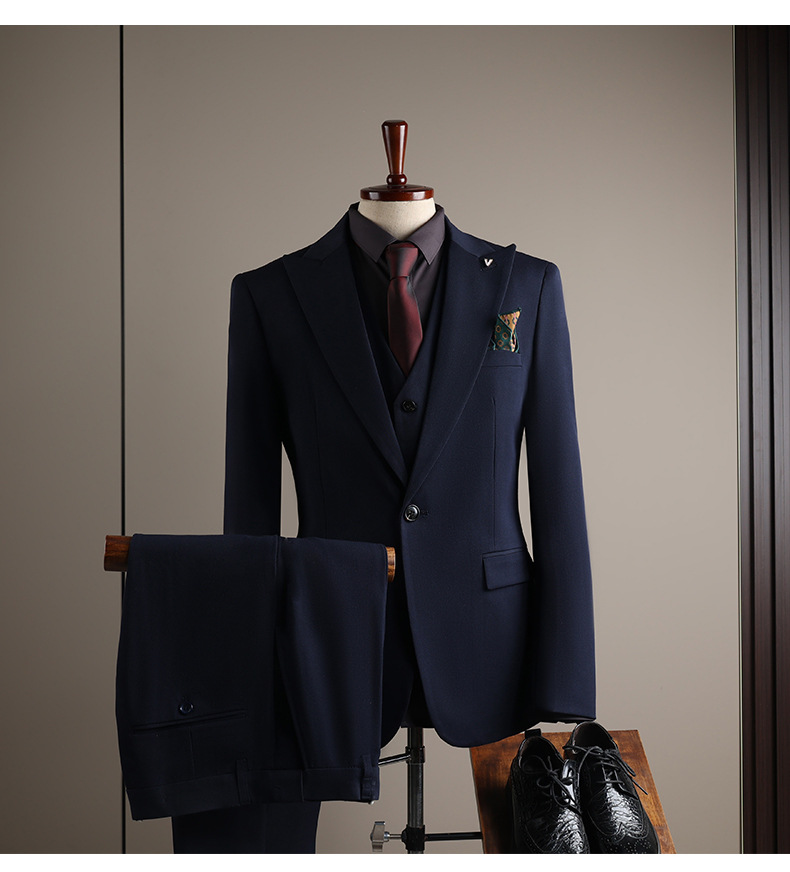 Slim Fit Business Suit For Men Professional Formal Wedding Attire_voghion.com