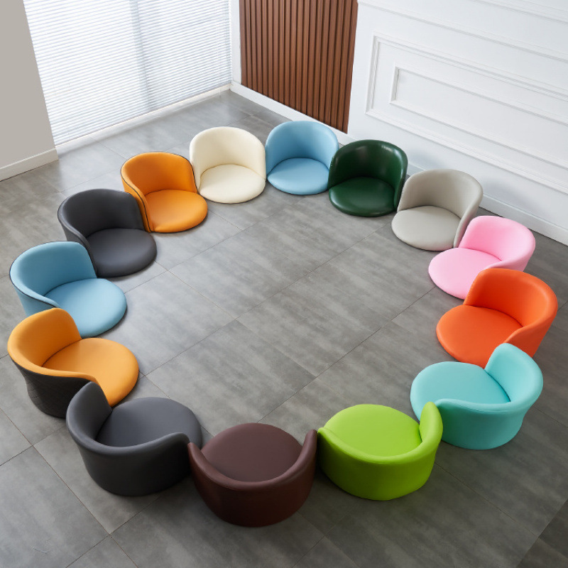 Recepción de negocios de lujo moderno y lujo mezcla de mesa y silla de negociación interior balcón casual café redonda