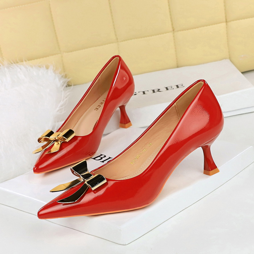1961-K68 Fashion Pointed Toe Stiletto Heel Women's Metal Bow Patent Leather Shiny Single Shoes Shallow Comfortable Low_vogvips.com