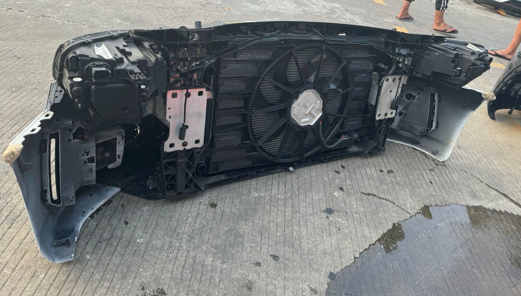 Suitable for Chery Tiggo 8: front bumper, front grille, front nose trim, headlights, hood, and fender