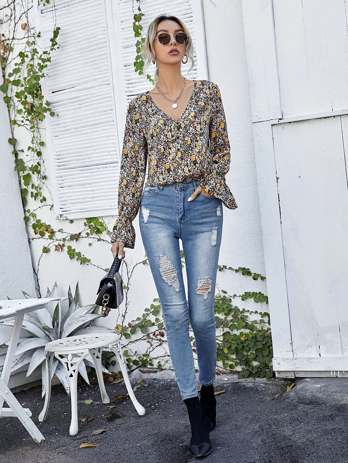 spring long-sleeved V-neck commuter OL chiffon floral top  NSNCK118821