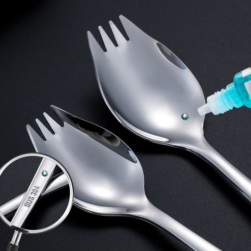 Source manufacturer thickened 304 stainless steel salad spoon, creative Western food dual-purpose all-in-one long-handled dessert salad fork and spoon