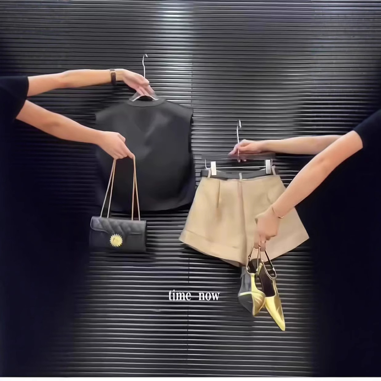 Bộ ba mảnh nữ áo ghi lê kèm áo hai dây và quần short thời trang mùa hè — Màu cà phê đen
