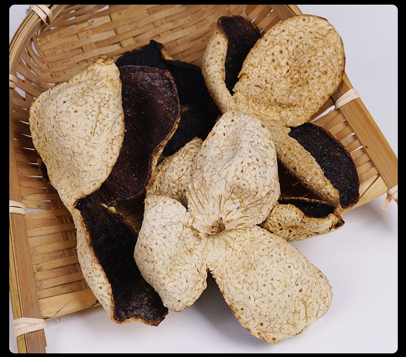 Xinhui Chenpi (Citrus reticulata) — Aged Dried Tangerine Peel for Tea, Seasoning & Soup in use