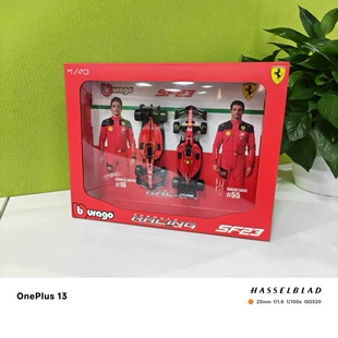Модели F1 1:43 Ferrari SF-23 McLaren Red Bull RB19 Mercedes в рамке