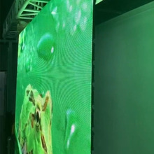 LED卷帘屏可吊装可壁挂可磁吸轻薄厚度广告屏幕携带方便