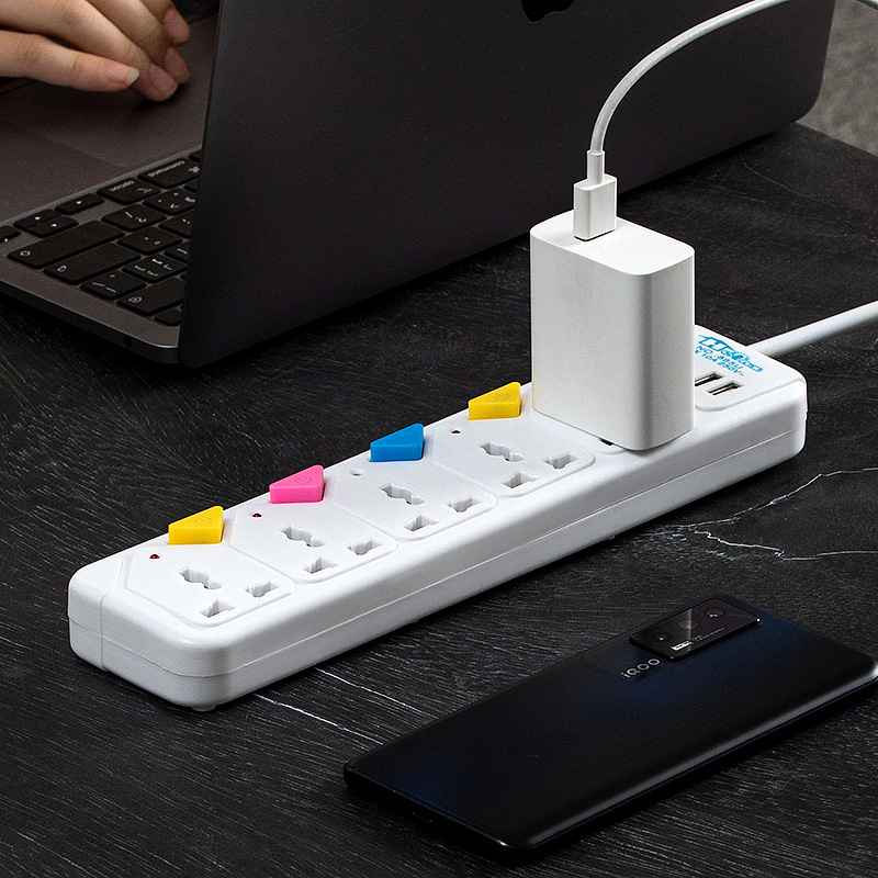 África Medio Oriente India Sudeste Asiático Multi-interruptor Control independiente enchufe USB placa de enchufe con enchufe de cable
