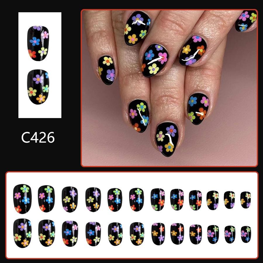False Nails With Floral Patterns For Spring Oval Manicure Set_voghion.com