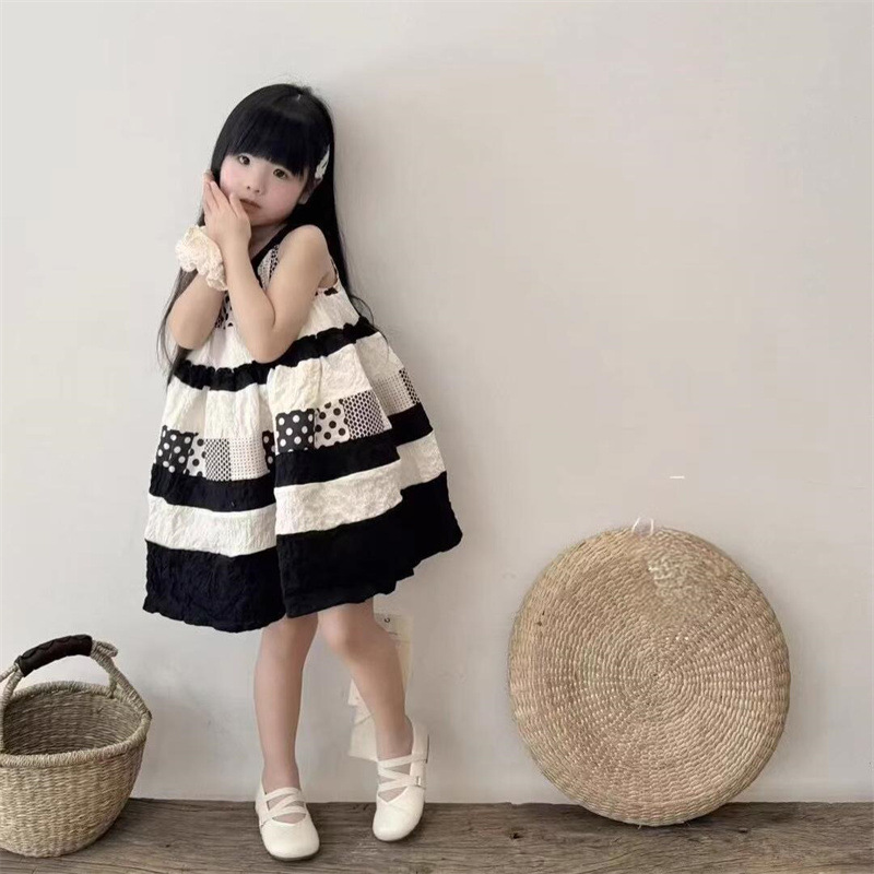 [Xianning Seven] ¡Versión súper buena! Vestido de princesa chaleco halter de lunares con costuras de moda para bebé de verano