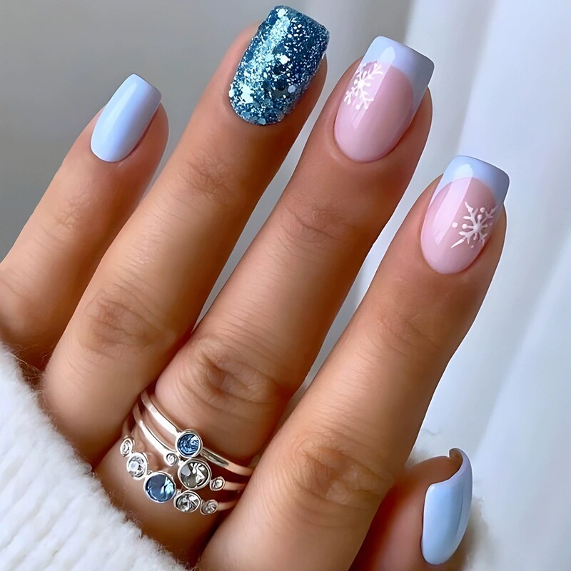 The Latest Christmas Style Manicure High-End Wearable Manicure Patch Milk Blue Fashion Fake Nail Patch Pink and White