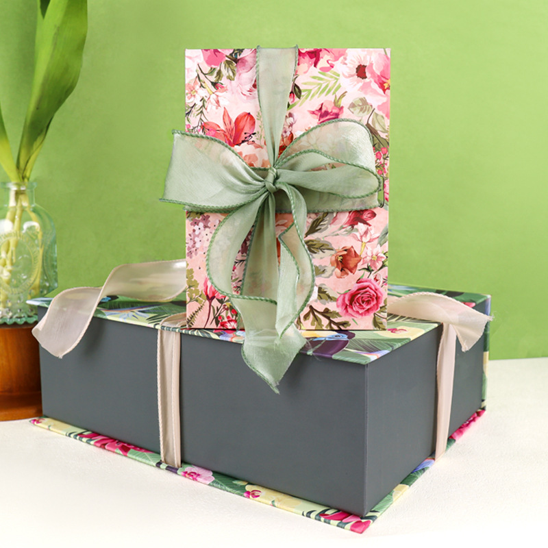 Nueva caja de regalo con tapa creativa, caja de regalo con sentido avanzado, regalo de cumpleaños, caja de regalo, caja de embalaje de cosméticos