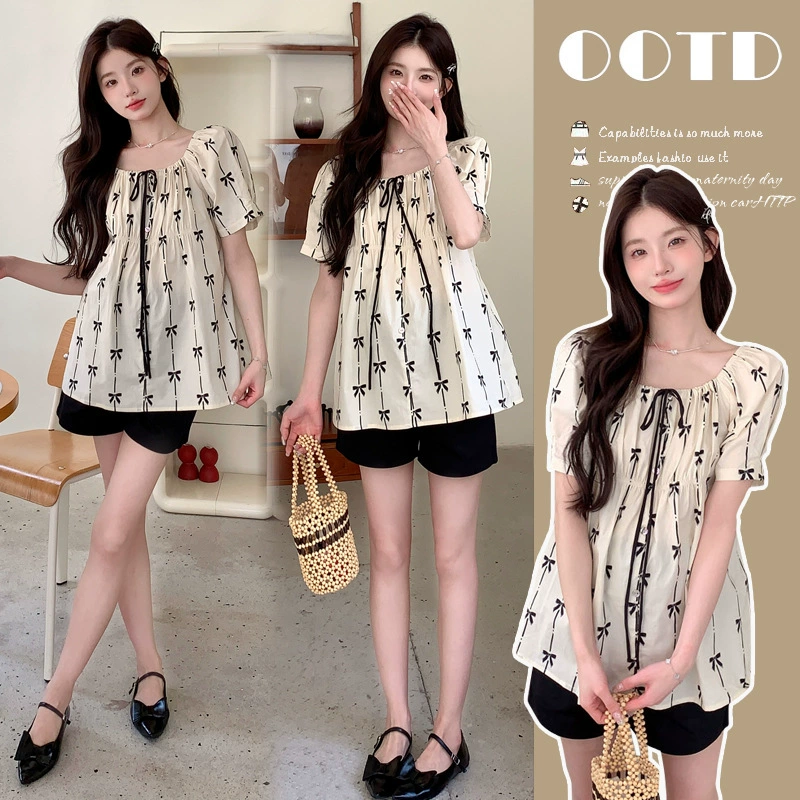 На месте летняя прохладная рубашка с короткими рукавами плюс шорты для беременных