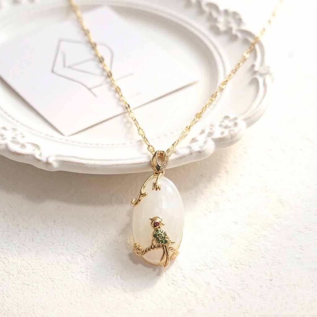 Pendant * gold, micro incrustation