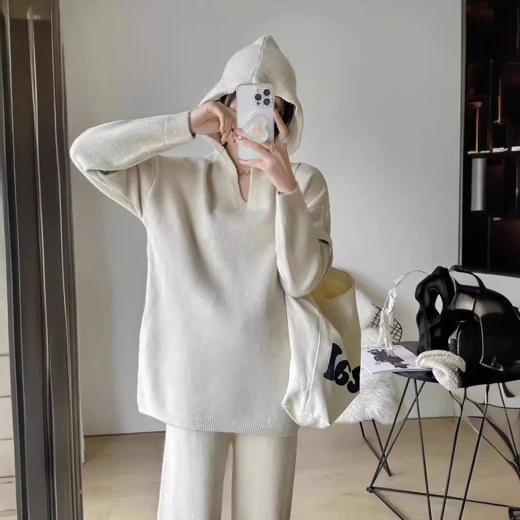 Pantaloni larghi a gamba larga in maglia alla moda casual coreana per le donne autunno e inverno nuovo articolo maglione con cappuccio di colore solido_voghion.com