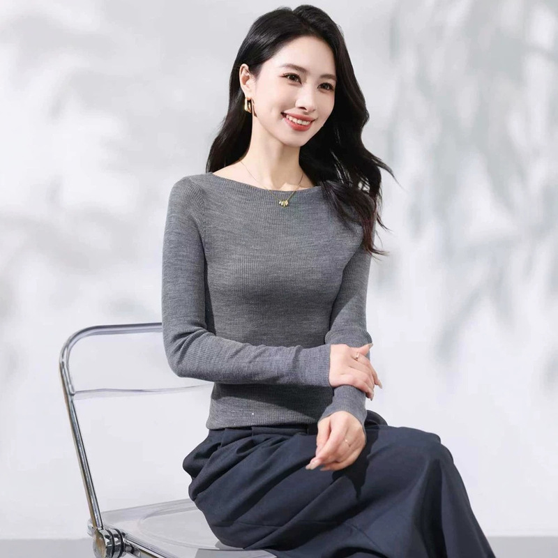 Yangzi yarn, machine washable, 100% wool, 2026 early autumn new collection, elegant style, gold sequin trim, one-shoulder design, slim fit Yangzi yarn, machine washable, 100% wool, 2026 early autumn new collection, elegant style, gold sequin trim, one-shoulder design, slim fit