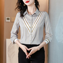 2025年春秋真丝女士衬衫韩版薄款妈妈上衣简约百搭桑蚕丝宽松衬衣