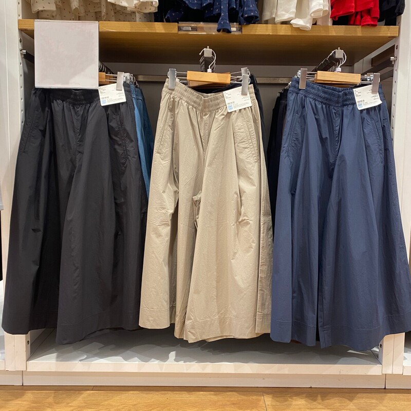 Women's casual skirt-pants, cropped trousers, nylon pants, elastic waist, loose flared pants R479399/485593 Women's casual skirt-pants, cropped trousers, nylon pants, elastic waist, loose flared pants R479399/485593