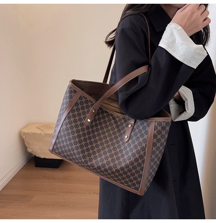High-end, stylish, versatile, hand-carry bag for women, 2025 new trendy and popular single-shoulder bag with large capacity tote bag undefined