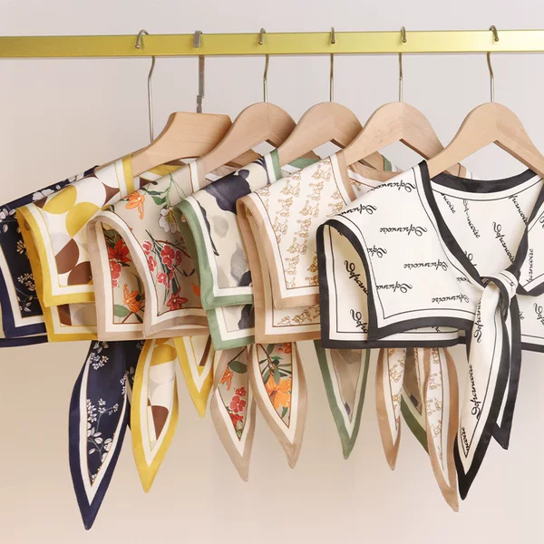 Spring and Autumn New All-match Elegant Casual Small Shawl Women's Outer Wear Double Layer Oil Painting with Shirt and Skirt Shoulder Fake Collar