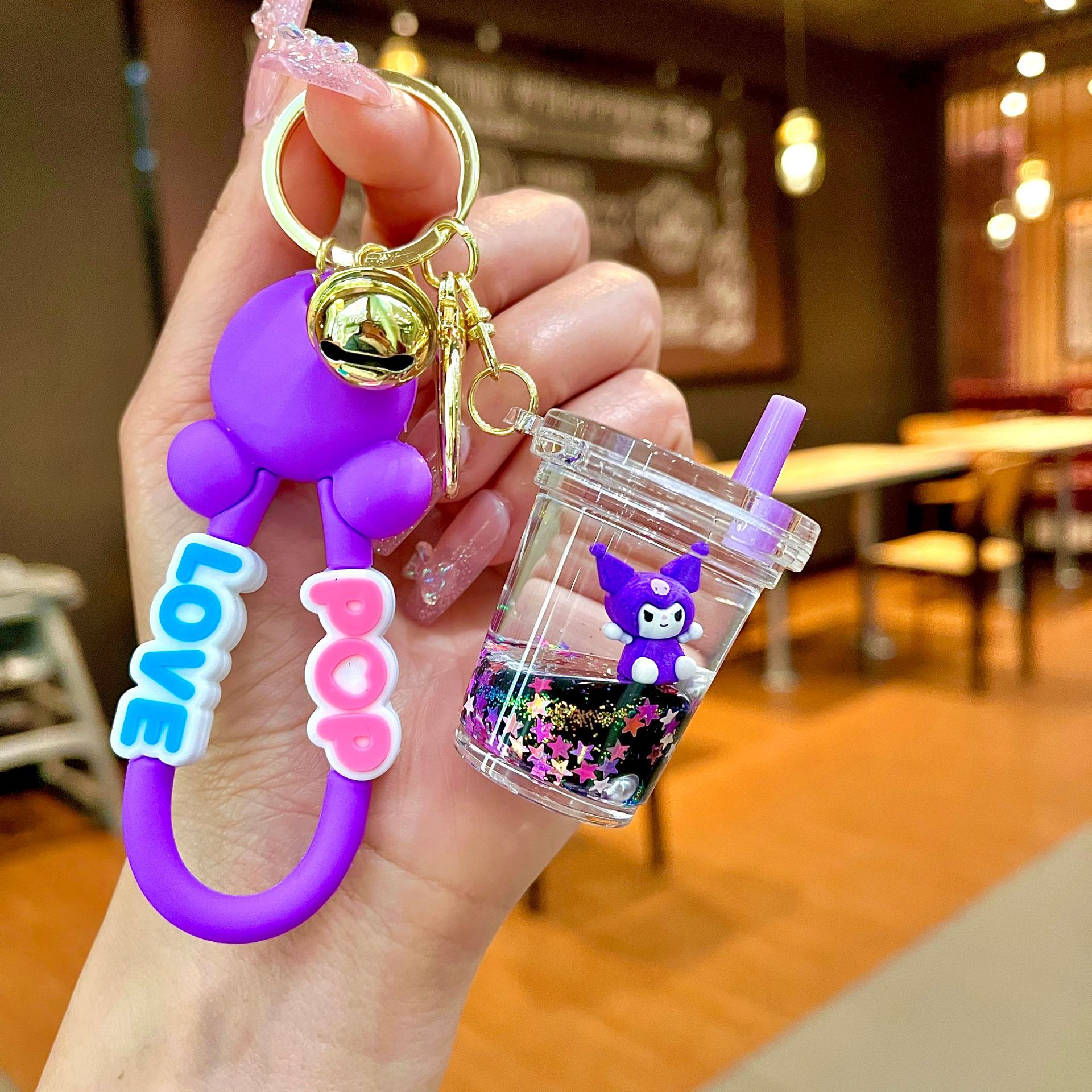 Nuevo llavero de dados luminosos con aceite, cuentas de burbujas, dados, colgantes de botella de arena de cristal, colgantes de bolsas al por mayor