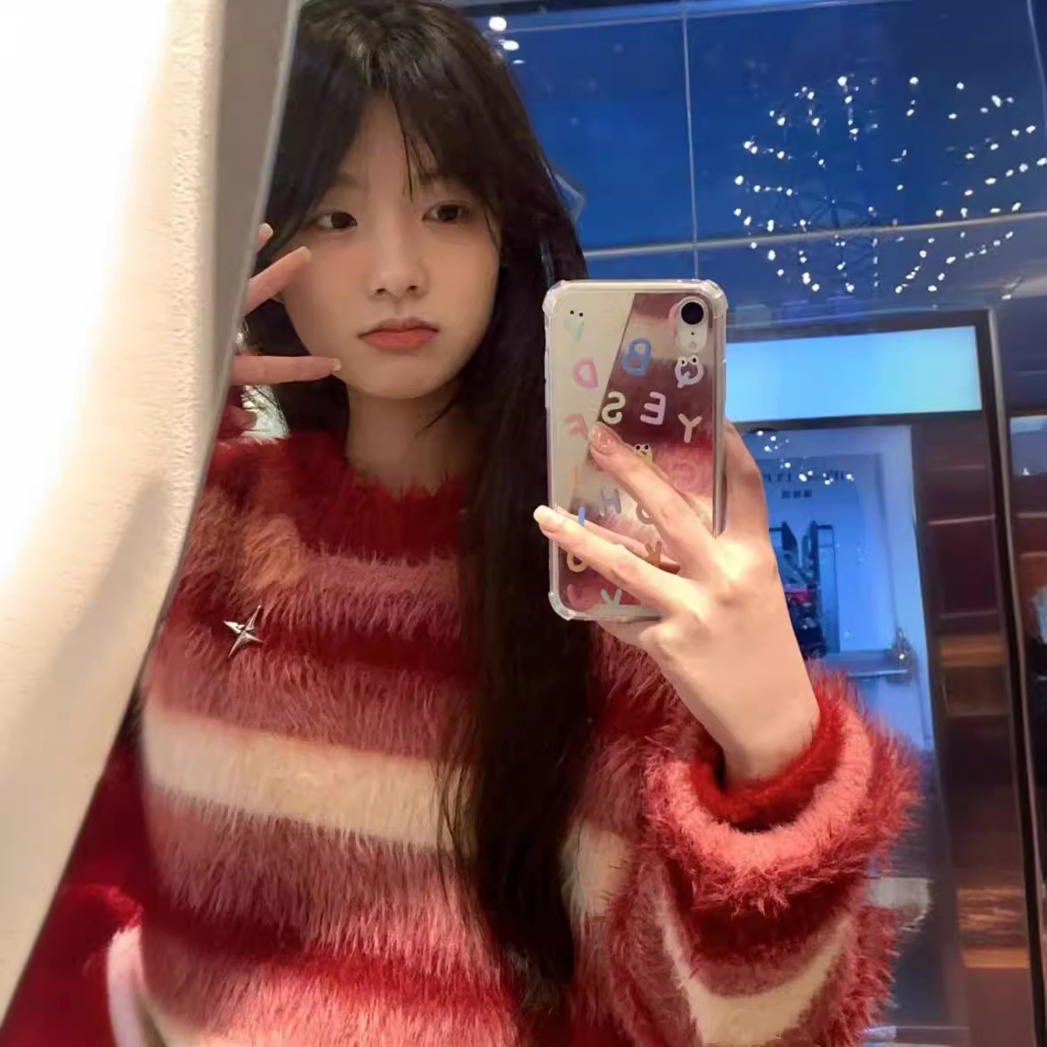 스웨터 커스텀 크리스마스 레드 스트라이프 자수 긴 벨벳 모조 밍크 울 풀오버 스웨터 브로치 니트 달콤한 귀여운