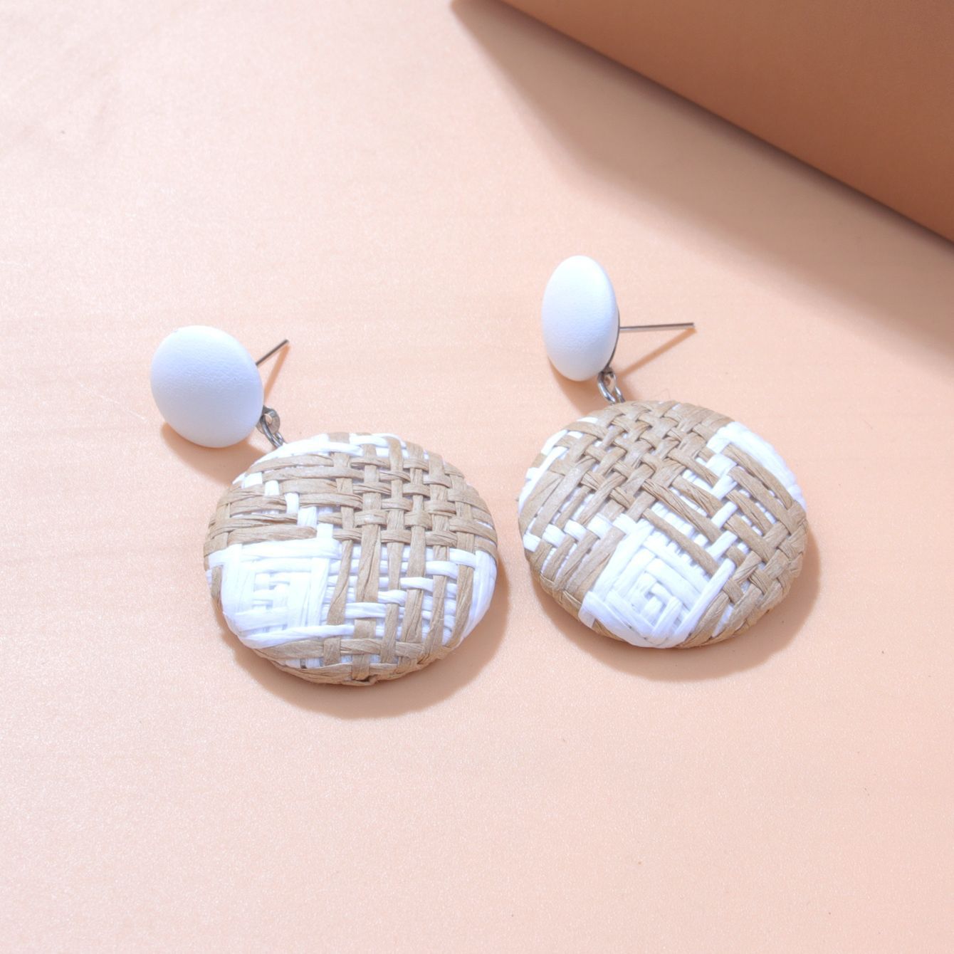 European And American New Woven Earrings Retro Ethnic Style Round Earrings display picture 5