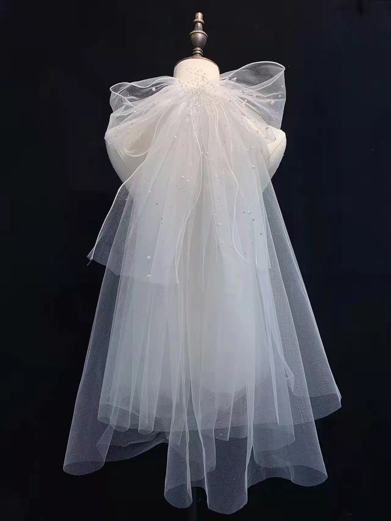 Wholesale bridal veil, simple beaded double-layer hand-knitted bow veil, travel photography wedding rolled-edge style petite veil.