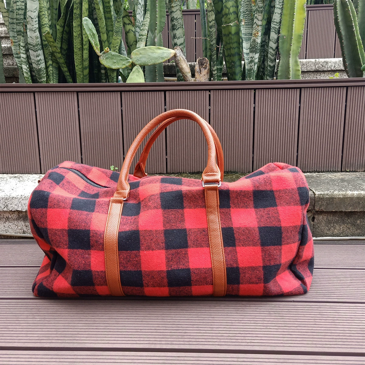 Capacious travel bag, polyurethane pen, one-shoulder bag, bag strap
