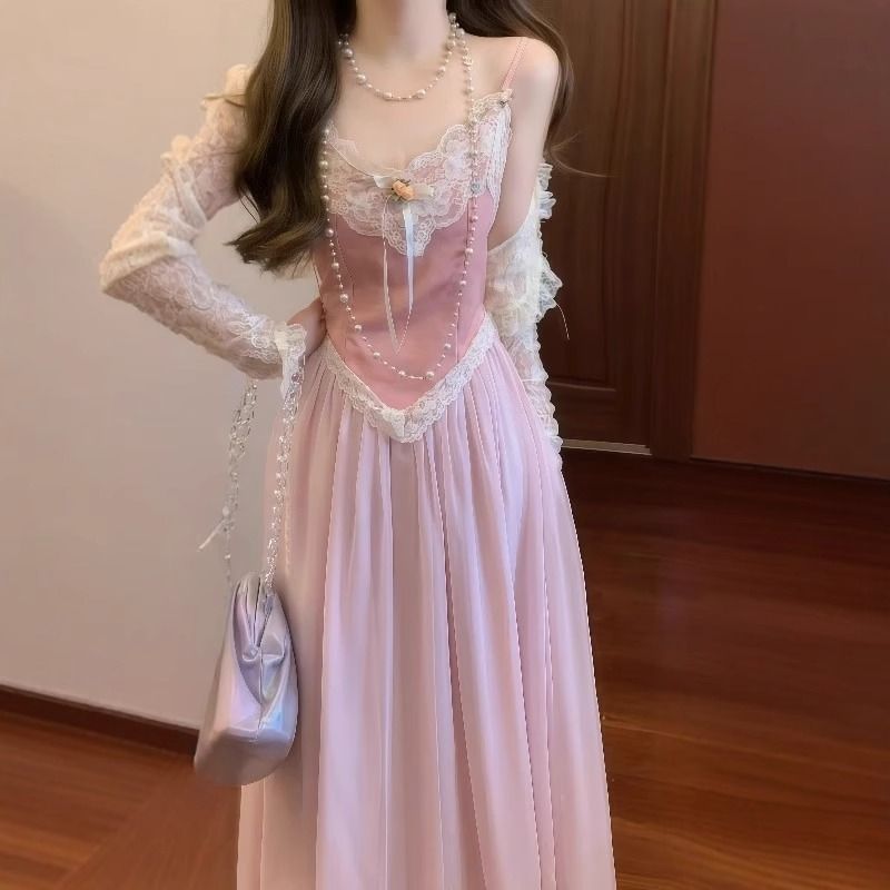 法式温柔风粉色蕾丝拼接吊带连衣裙女夏季新款收腰显瘦绝美长裙子|undefined