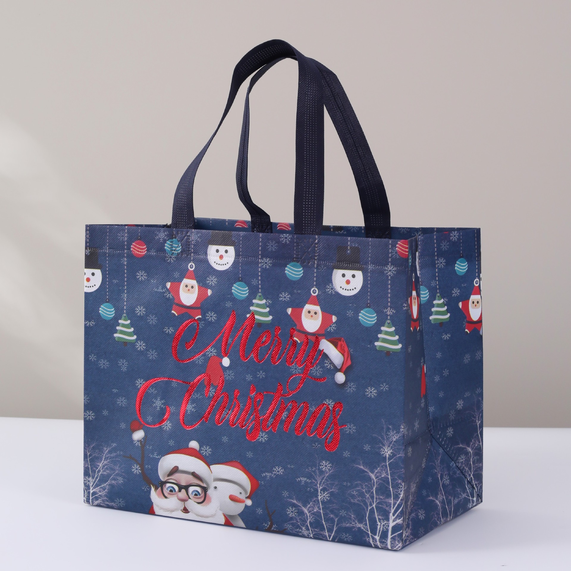 Navidad 5; alto 25 ancho 32 lado 17