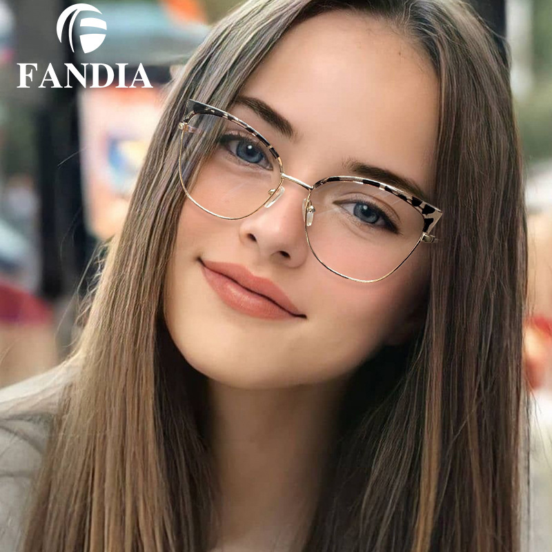 Gafas Metálicas Lisas Europeas y Americanas 95286 para Mujer, Gafas Modernas con Protección Anti-Luz Azul para Comercio Exterior, Aptas para Lentes Graduadas. image 2