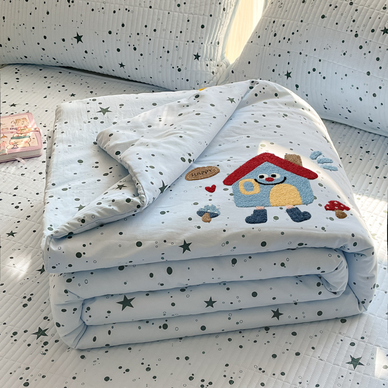 Toalla de dibujos animados bordada colcha fresca de verano lavable a máquina para niños de verano