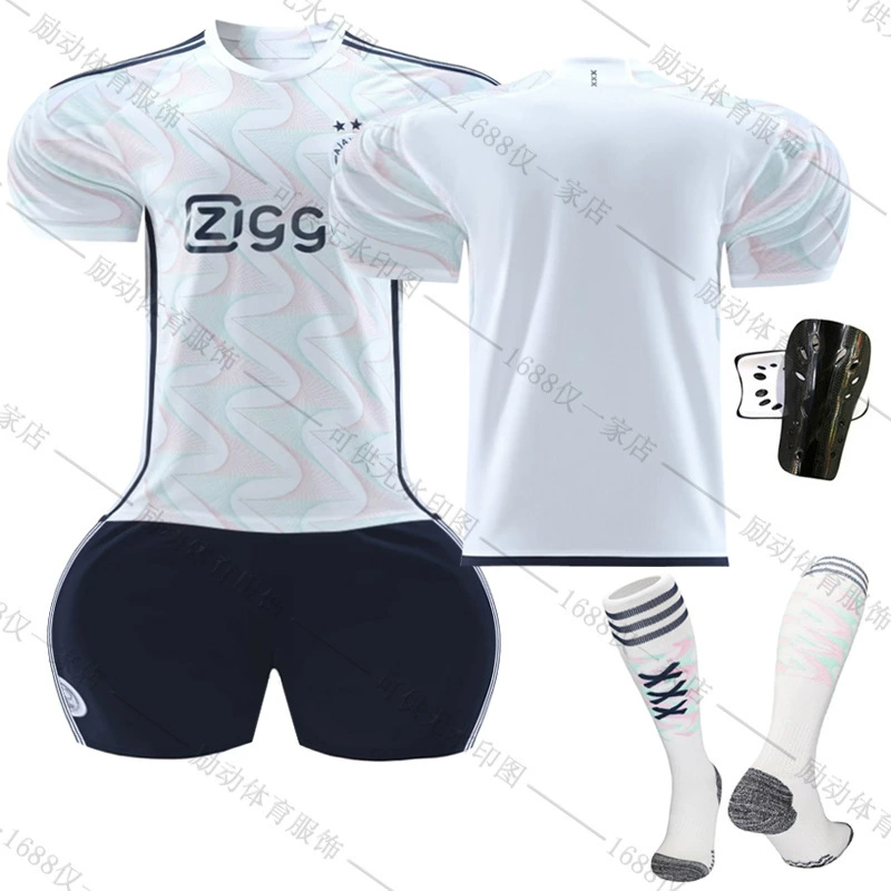 2324 Ajax away White Ball Clothes No. 7 Bellwin 4 Alvarez 10 Tadic 20 Kuds
