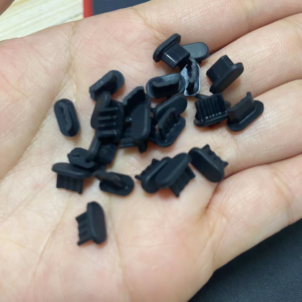 Versorgung USB Typ-C Buchse staubdichter Gummistopfen Silikonenstopfen TYPE-C weiblich Silikonenstopfen Gummistopfen