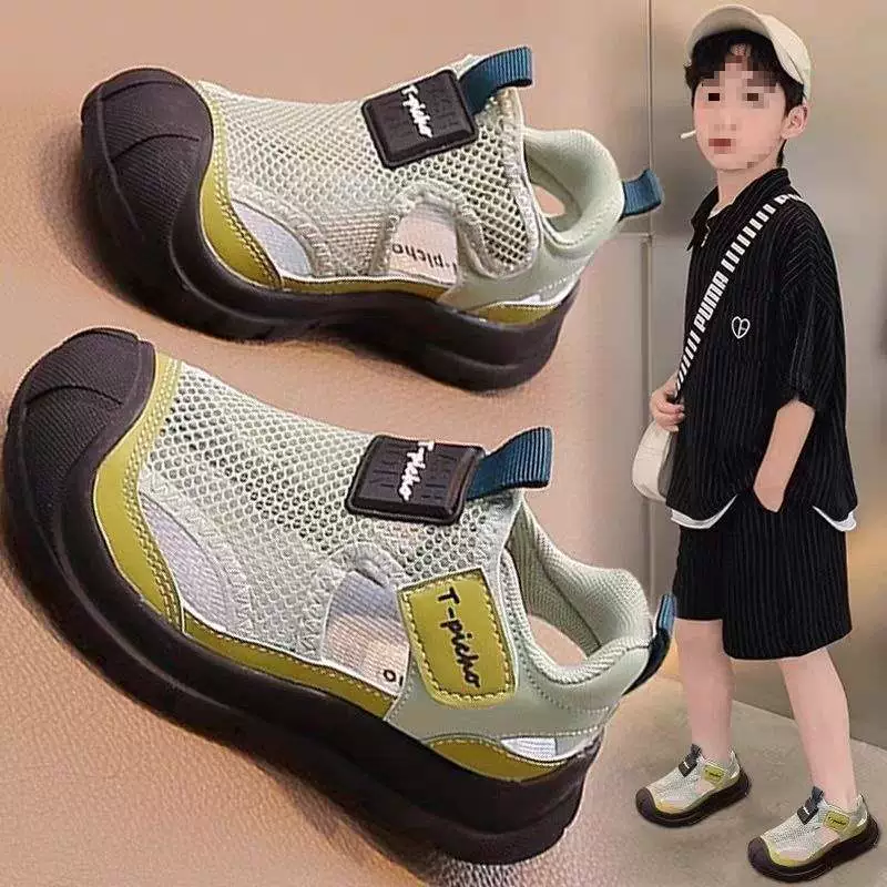 Сандалии для мальчиков 2025 лето новые детские закрытые дышащие спортивные туфли для девочек сетчатые мягкие подошвы одинарные сетчатые туфли модные