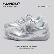 环球魔术贴银色德训鞋女款2025年秋季新款百搭薄底内增高休闲鞋子